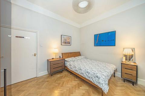 2 bedroom flat for sale, Shepherds Bush Green, London W12