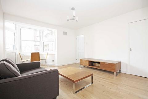 3 bedroom flat to rent, Emlyn Gardens, London W12