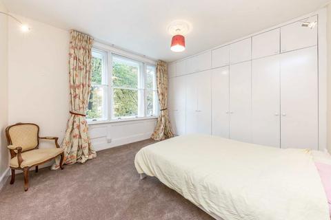 2 bedroom flat to rent, Russell Road, London W14