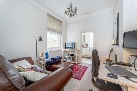 2 bedroom flat to rent, Sulgrave Road, London W6