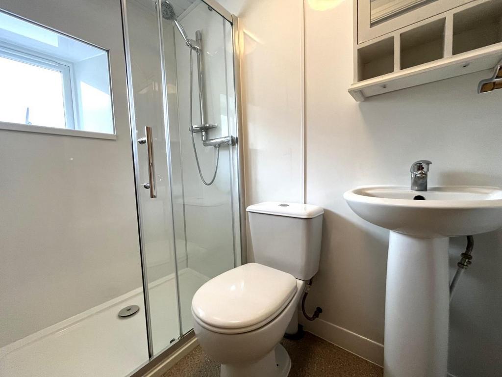 Shower Room 1.JPG