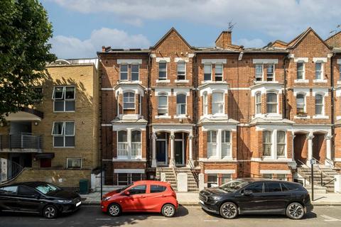 1 bedroom flat for sale, Ormiston Grove, London W12