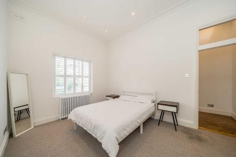 1 bedroom flat for sale, Ormiston Grove, London W12