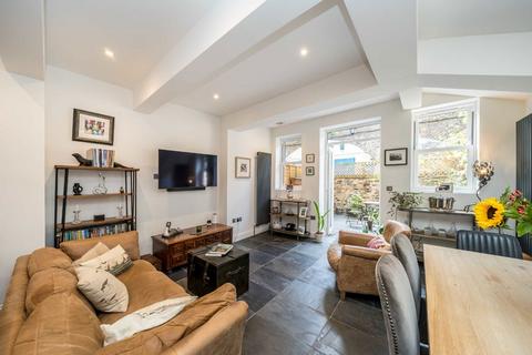 2 bedroom flat for sale, Sulgrave Road, London W6