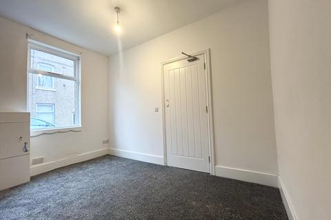 2 bedroom house to rent, Robert Street, Barrow In Furness LA14