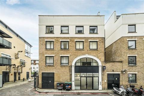 2 bedroom flat for sale, Basing Place, London E2