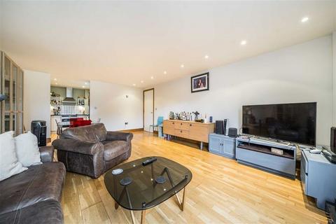 2 bedroom flat for sale, Basing Place, London E2