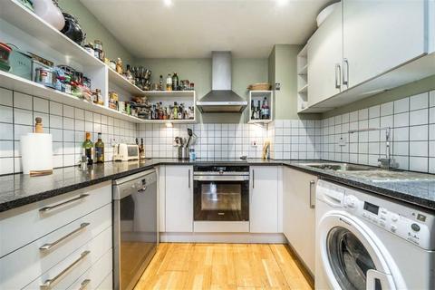 2 bedroom flat for sale, Basing Place, London E2