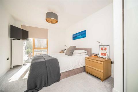 2 bedroom flat for sale, Old Bethnal Green Road, London E2