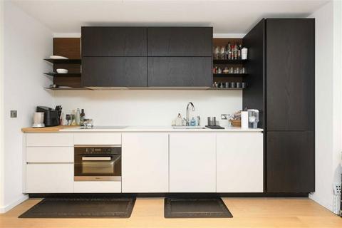 Flat 3, 3 Long Street, London, E2 8GS