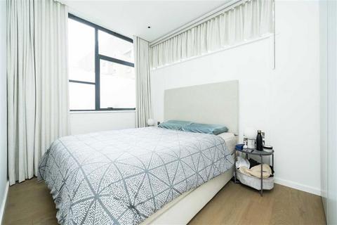 Flat 3, 3 Long Street, London, E2 8GS