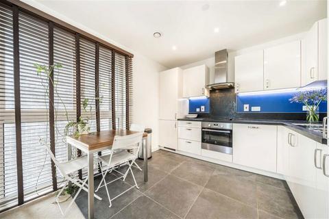 2 bedroom flat for sale, Commercial Road, London E1