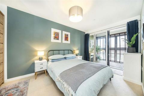 2 bedroom flat for sale, Commercial Road, London E1