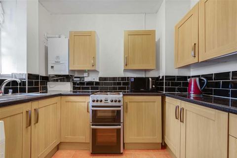 1 bedroom flat for sale, Provost Estate, London N1