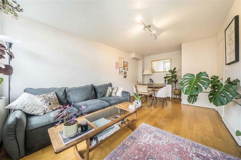 2 bedroom terraced house for sale, Chilton Street, London E2
