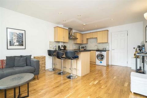 2 bedroom flat for sale, Roman Road, London E2