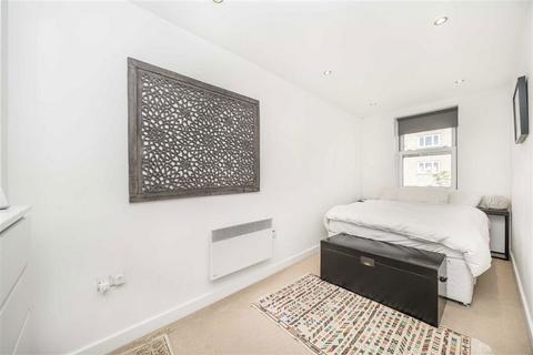 2 bedroom flat for sale, Roman Road, London E2