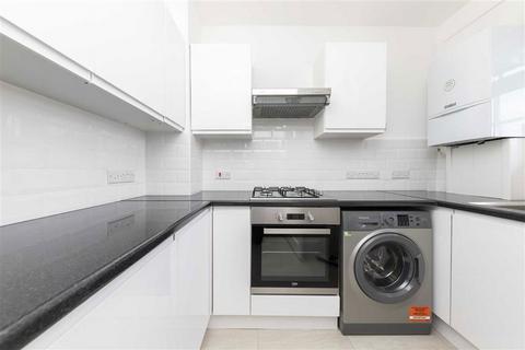 4 bedroom flat for sale, Hanbury Street, London E1