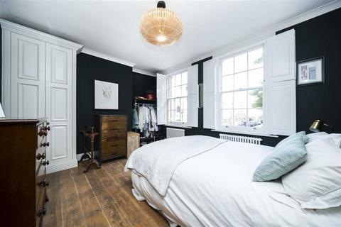 57 Barnet Grove, London, E2 7BH