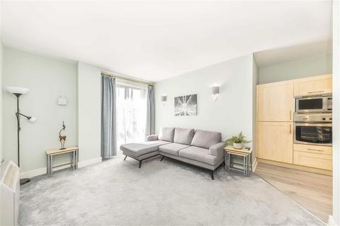 2 bedroom flat for sale, Mansell Street, London E1