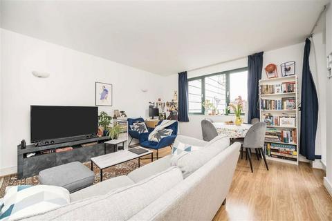 1 bedroom flat for sale, Mansell Street, London E1