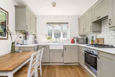 2 bedroom flat for sale, Nursery Lane, London E2