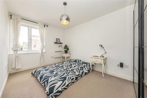 2 bedroom flat for sale, Candle Street, London E1