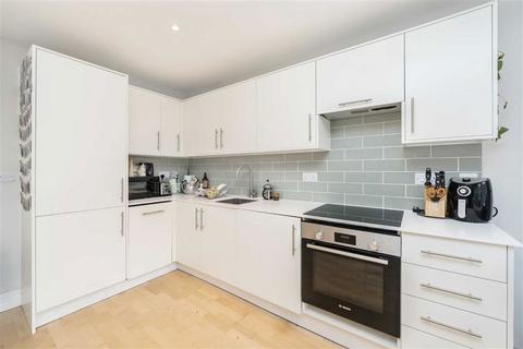 2 bedroom flat to rent, Old Street, London EC1V