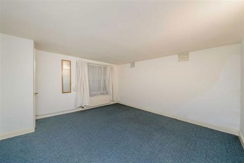 27b Stepney Green, London, E1 3JX