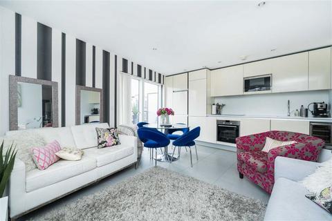 113 Dance Square, London, EC1V 3AL
