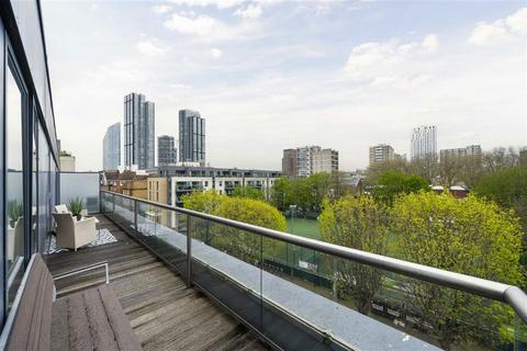 113 Dance Square, London, EC1V 3AL