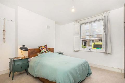 1 bedroom flat for sale, Queensbridge Road, London E2