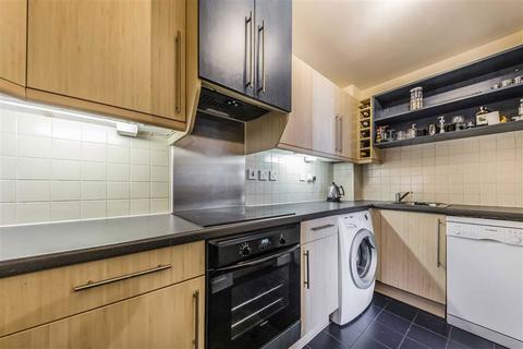 2 bedroom flat for sale, Folgate Street, London E1