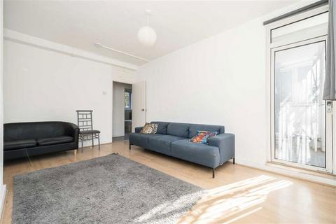 3 bedroom flat to rent, Canrobert Street, London E2