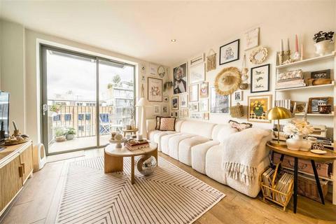 2 bedroom flat for sale, Essian Street, London E1