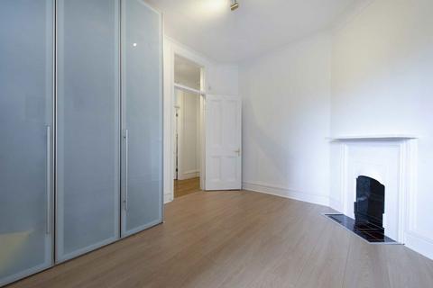 2 bedroom flat for sale, Grove End Road, London NW8