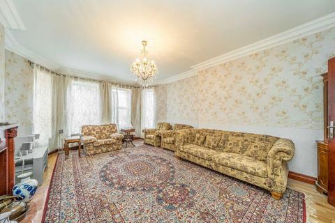 5 bedroom flat for sale, St. Johns Wood Road, London NW8