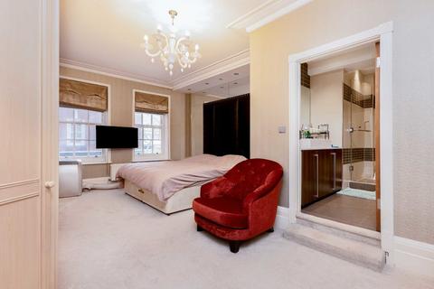 4 bedroom flat to rent, St. Johns Wood Road, London NW8