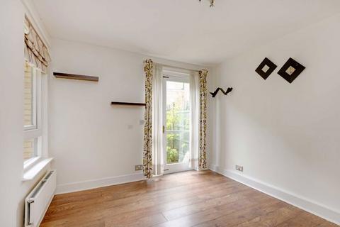 3 bedroom flat to rent, Alexandra Place, London NW8