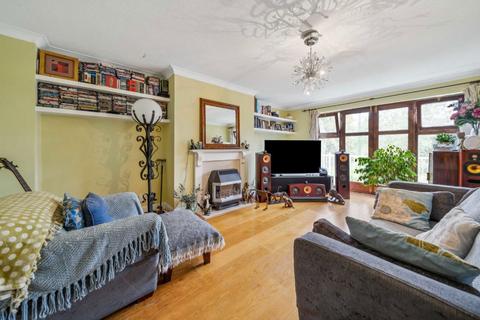 3 bedroom house for sale, Sandycoombe Road, Twickenham TW1