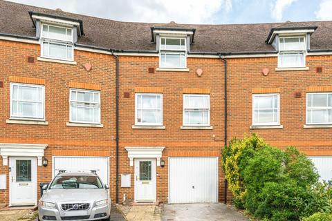 4 bedroom house for sale, White Lodge Close, Isleworth TW7