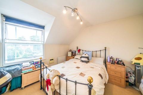 4 bedroom house for sale, White Lodge Close, Isleworth TW7