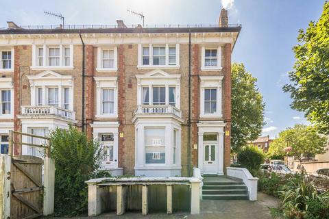 1 bedroom flat for sale, The Barons, St Margarets TW1