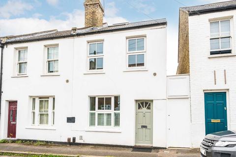 4, Cheam Cottages Queens Terrace, Isleworth, TW7 7DB