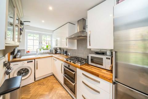 4, Cheam Cottages Queens Terrace, Isleworth, TW7 7DB