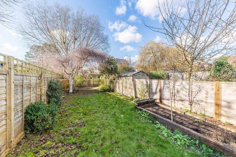 15 Haliburton Road, Twickenham, TW1 1PD