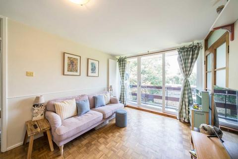 2 bedroom flat for sale, Arlington Road, East Twickenham TW1