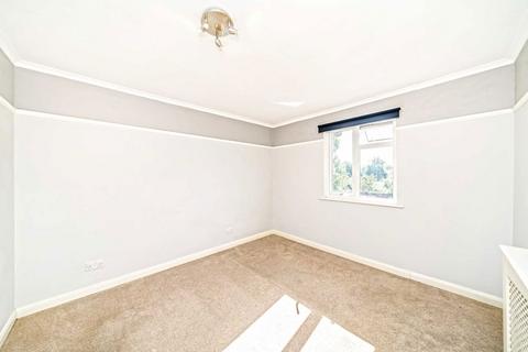 25 Crane Avenue, Isleworth, TW7 7JN