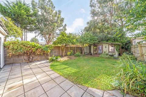 25 Crane Avenue, Isleworth, TW7 7JN