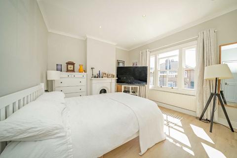 4 bedroom terraced house for sale, Heron Road, St Margarets TW1